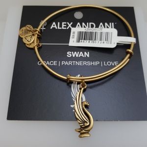 NWT Alex and Ani Swan Bangle RG